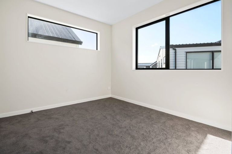 Photo of property in 6 Babos Avenue, Kumeu, 0810