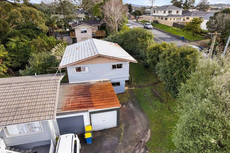 Photo of property in 2 Metcalfe Road, Henderson, Auckland, 0610