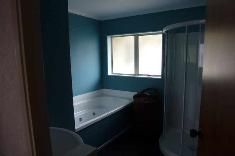 Photo of property in 96 Kelvin Grove Road, Kelvin Grove, Palmerston North, 4414