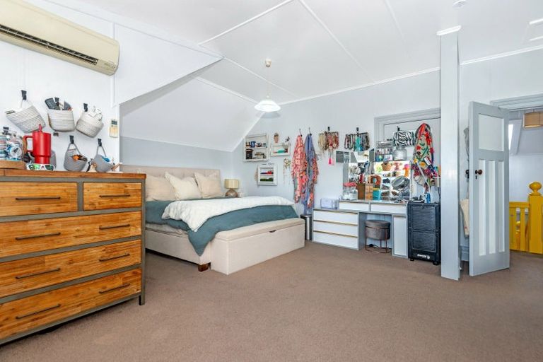 Photo of property in 2 Carnarvon Street, Gisborne, 4010
