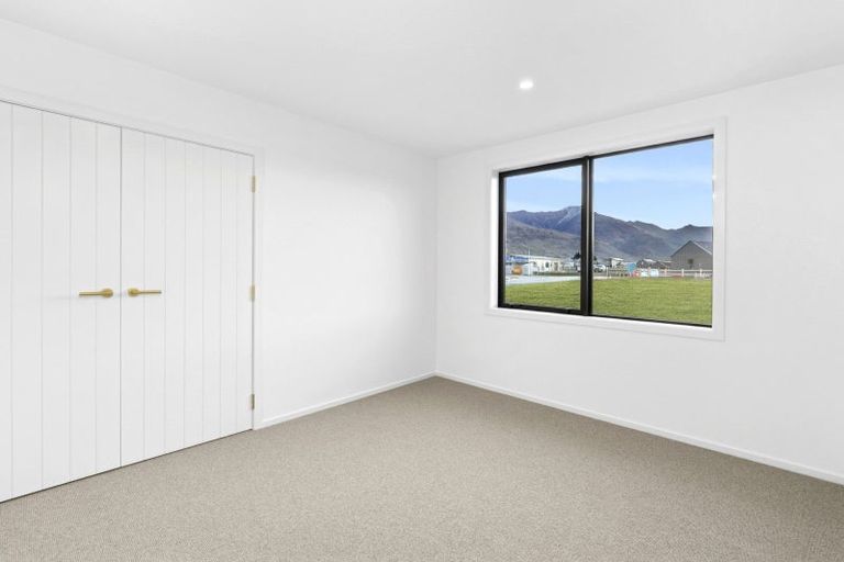 Photo of property in 31 Packer Road, Wanaka, 9382