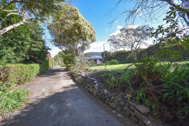 Photo of property in 16a Kellas Street, Macandrew Bay, Dunedin, 9014