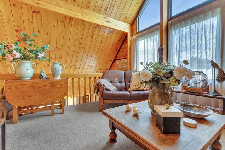 Photo of property in 16 Rostrevor Place, Tihiotonga, Rotorua, 3015