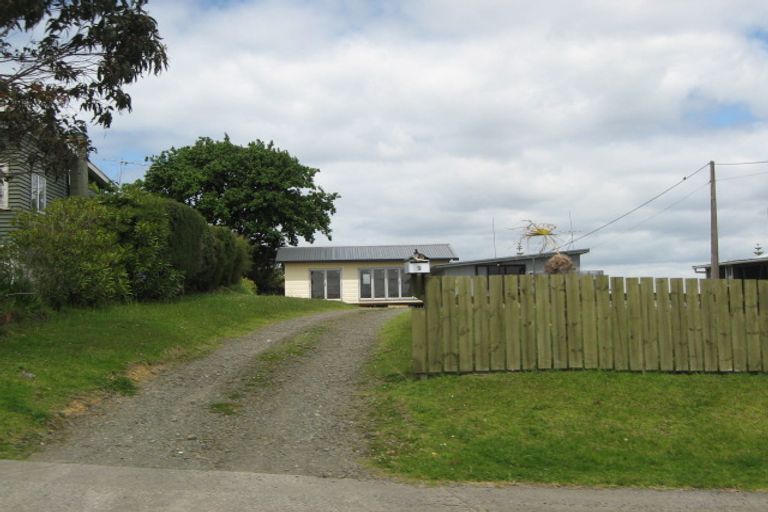 Photo of property in 9 Tiri Road, Manly, Whangaparaoa, 0930
