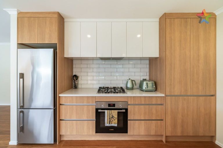 Photo of property in 8 Richard Sadleir Way, Belmont, Lower Hutt, 5010