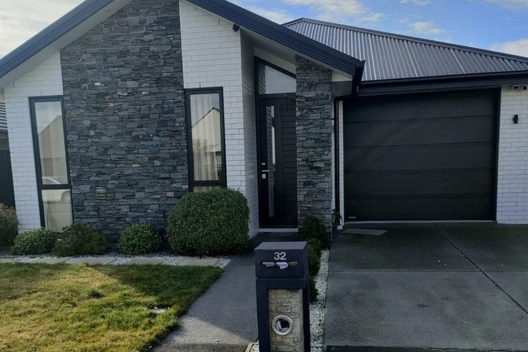 Photo of property in 32 Horoeka Street, Avonhead, Christchurch, 8042