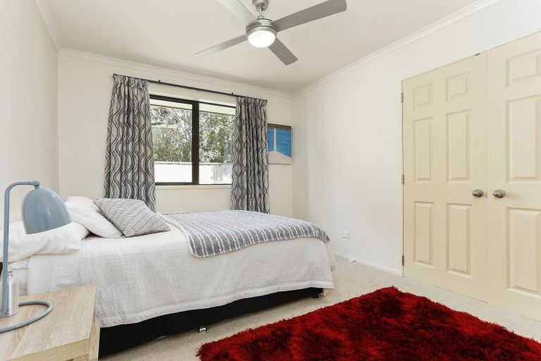 Photo of property in 240 Pine Valley Road, Dairy Flat, Silverdale, 0992