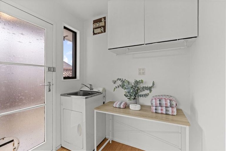 Photo of property in 1/22 Camrose Place, Ilam, Christchurch, 8041