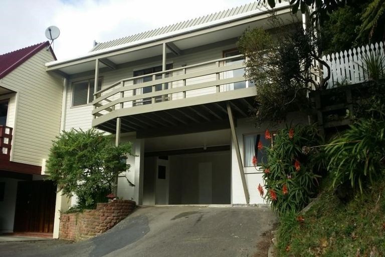 Photo of property in 9 Ridd Crescent, Karori, Wellington, 6012