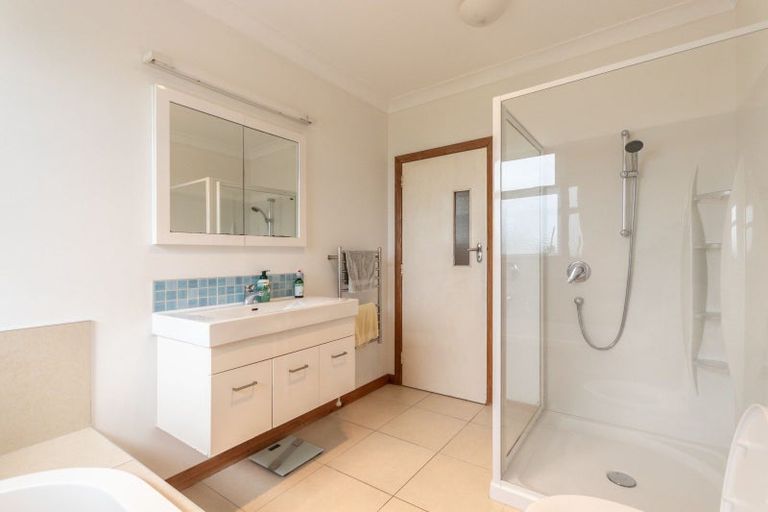 Photo of property in 296 Old Road West, Turitea, Palmerston North, 4472