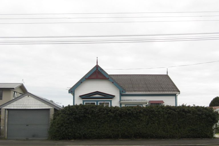 Photo of property in 162 Tukapa Street, Westown, New Plymouth, 4310
