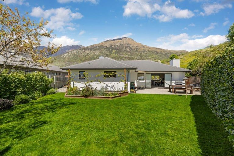 Photo of property in 41 Onslow Road, Lake Hayes, Queenstown, 9304