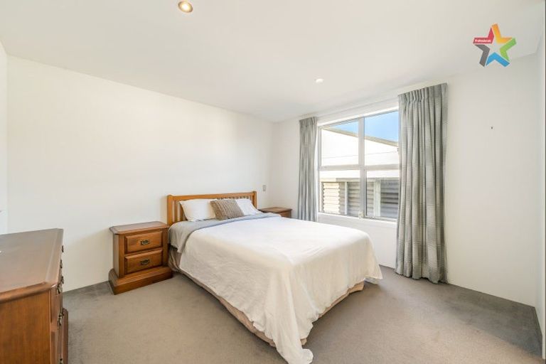 Photo of property in 20 Otonga Heights, Maungaraki, Lower Hutt, 5010