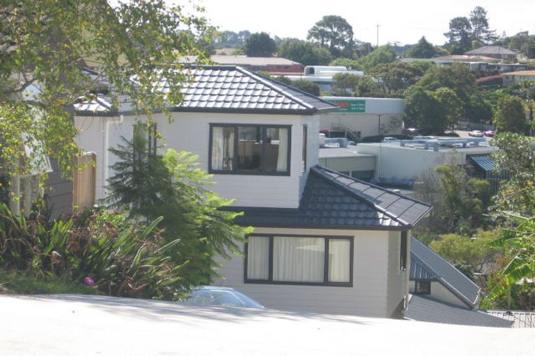 Photo of property in 30a Marlborough Avenue, Glenfield, Auckland, 0629