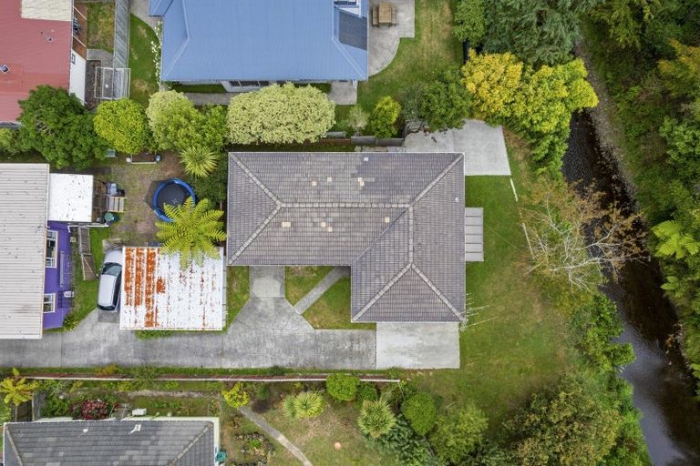 Photo of property in 4a Luckie Street, Tawa, Wellington, 5028