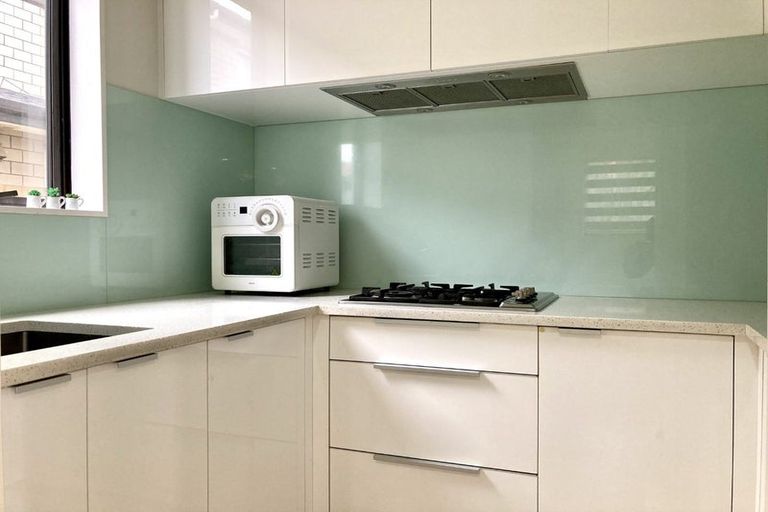 Photo of property in 73 Sturges Road, Henderson, Auckland, 0612