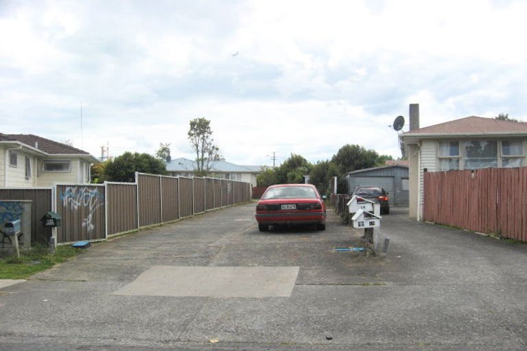 Photo of property in 2/16 Brentford Place, Manurewa, Auckland, 2102