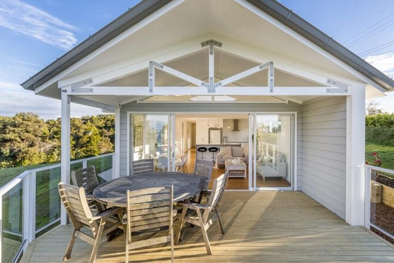 Photo of property in 180 Taylor Road, Waimauku, 0882