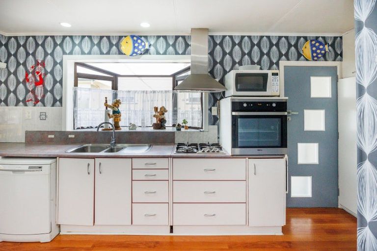 Photo of property in 52 Sherwill Street, Feilding, 4702