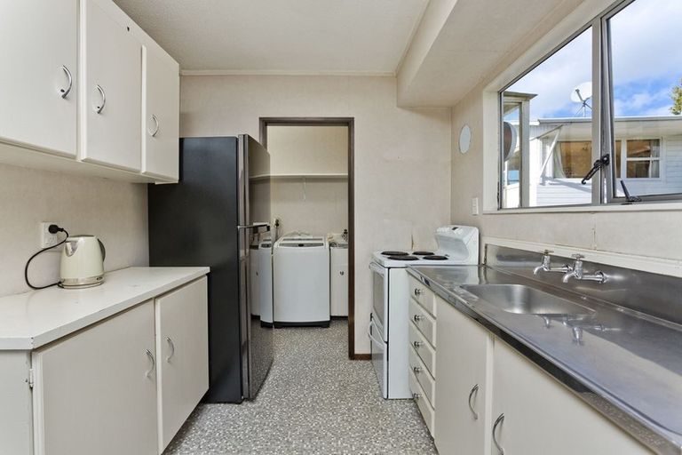 Photo of property in 1/11 Kahika Road, Birkdale, Auckland, 0626