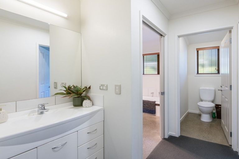 Photo of property in 16 Frenchay Drive, Atawhai, Nelson, 7010
