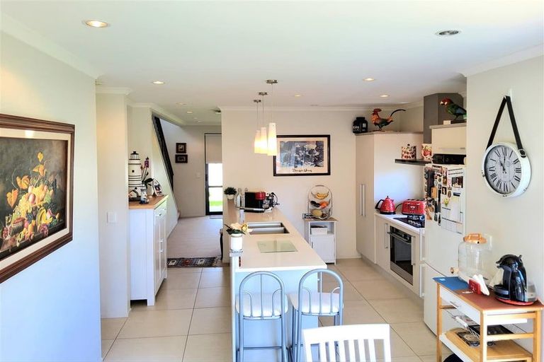 Photo of property in 45 Costa Viva Crescent, Karaka, Papakura, 2113