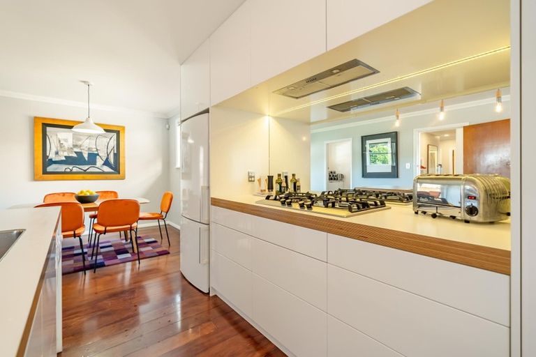 Photo of property in 24 Marion Street, Silverstream, Upper Hutt, 5019