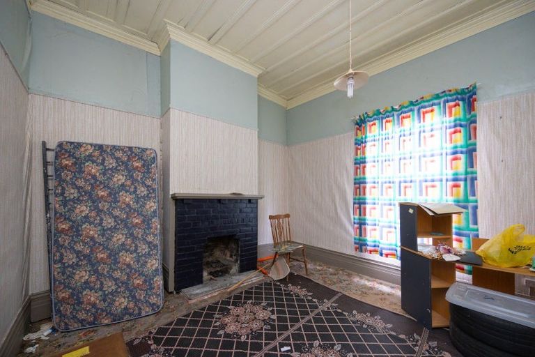 Photo of property in 1 Ranfurly Street, Palmerston North, 4410