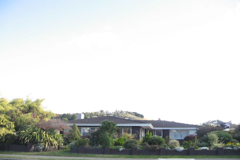 Photo of property in 2 Ngarimu Crescent, Taradale, Napier, 4112