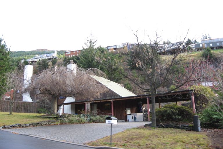 Photo of property in 49 Goldfield Heights, Queenstown, 9300