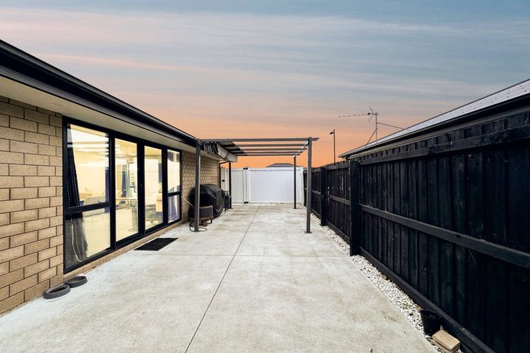 Photo of property in 15 Joy Place, Rolleston, 7614