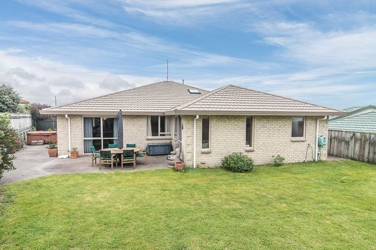 Photo of property in 15 Millennium Hill, Paraparaumu, 5032