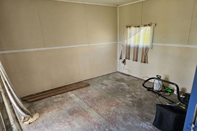 Photo of property in 6 The Esplanade, Westport, 7825