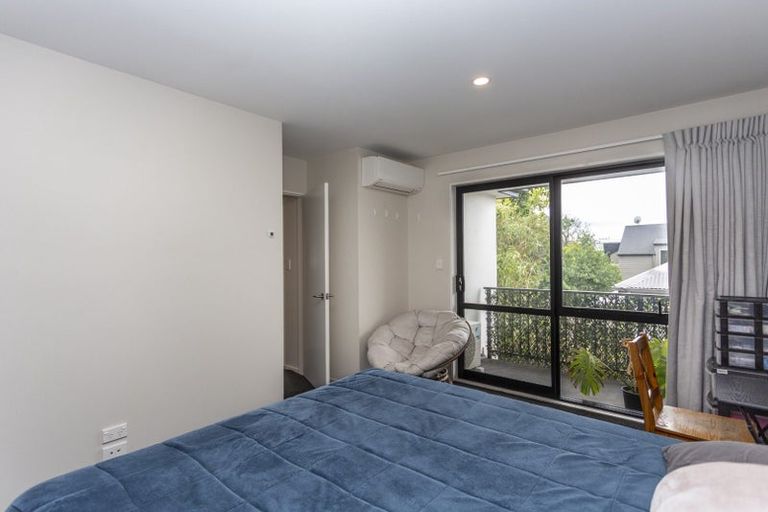 Photo of property in 8a Defoe Place, Waltham, Christchurch, 8023