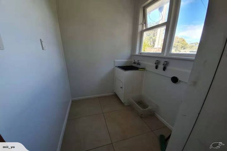 Photo of property in 38 Oswald Crescent, Paparangi, Wellington, 6037