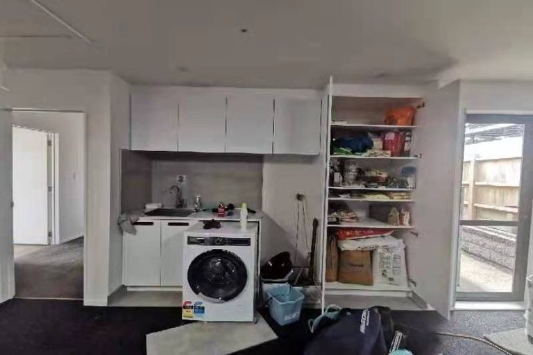 Photo of property in 7 Kaimai Avenue, Massey, Auckland, 0614