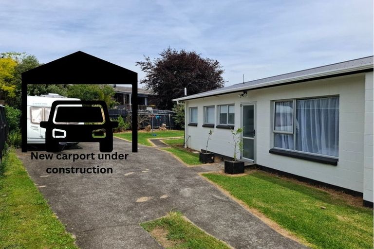 Photo of property in 2/52 Bayly Street, Waitara, 4320