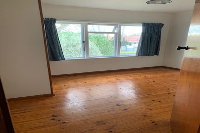 Photo of property in 21 Guildford Street, Burnside, Christchurch, 8053