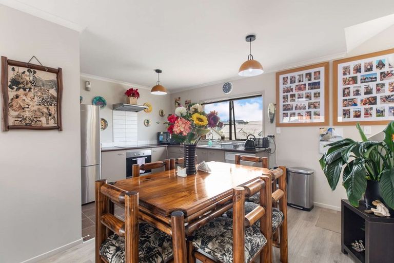 Photo of property in St Claire Village, 11/172 Mcleod Road, Te Atatu South, Auckland, 0610