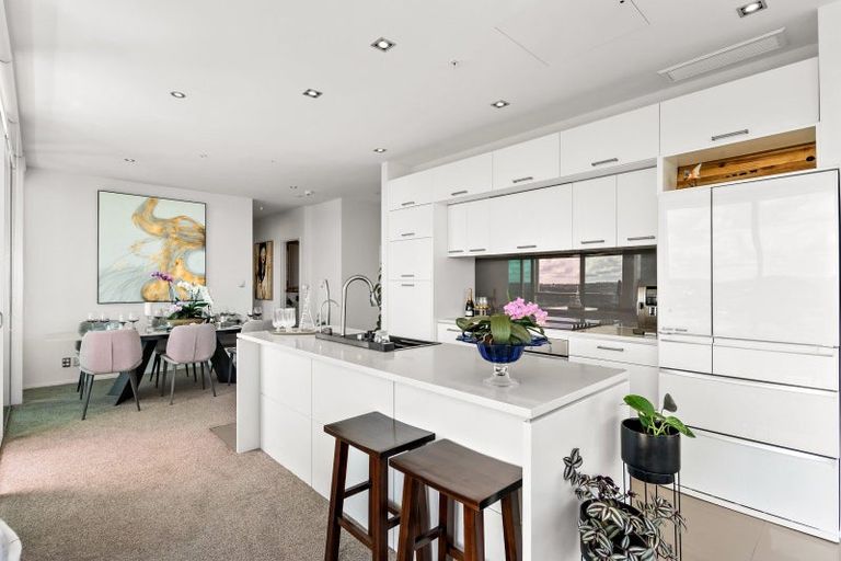 Photo of property in Sentinel Apartments, 1903/3 Northcroft Street, Takapuna, Auckland, 0622