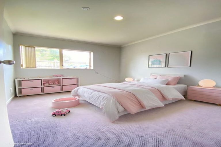 Photo of property in 70c Kayes Road, Pukekohe, 2120