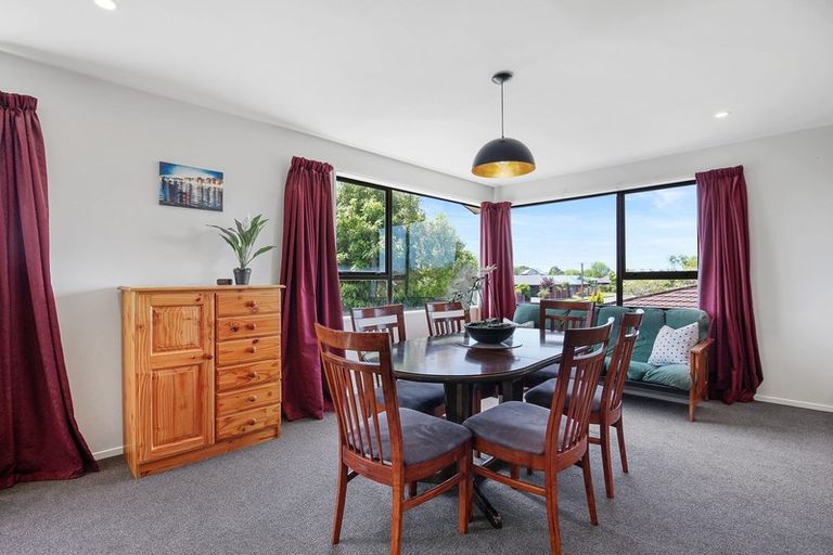 Photo of property in 8 Veitches Road, Bishopdale, Christchurch, 8053