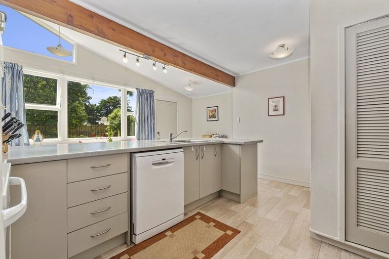 Photo of property in 38 Corlett Street, Utuhina, Rotorua, 3015