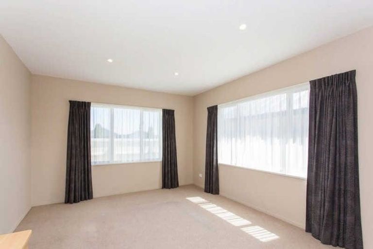 Photo of property in 16 Saint Florian Place, Woolston, Christchurch, 8062