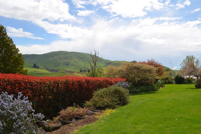 Photo of property in 425 Te Kura Road, Otane, 4277