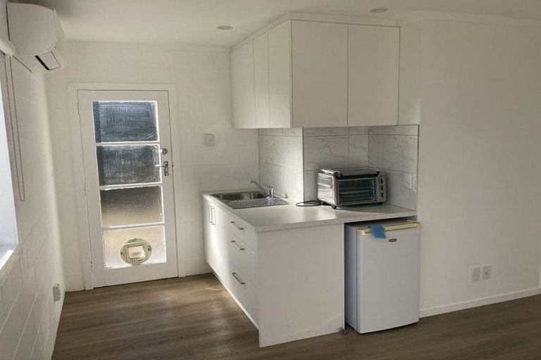 Photo of property in 23 Eban Avenue, Hillcrest, Auckland, 0627