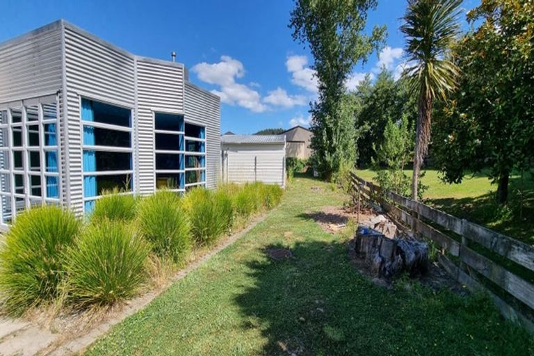 Photo of property in 87a Joseph Banks Drive, Whitby, Porirua, 5024