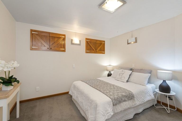 Photo of property in 2 Rhodesvale Terrace, Cashmere, Christchurch, 8022