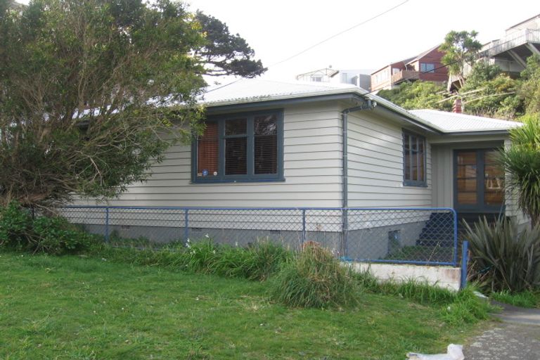 Photo of property in 8 Ironside Road, Johnsonville, Wellington, 6037