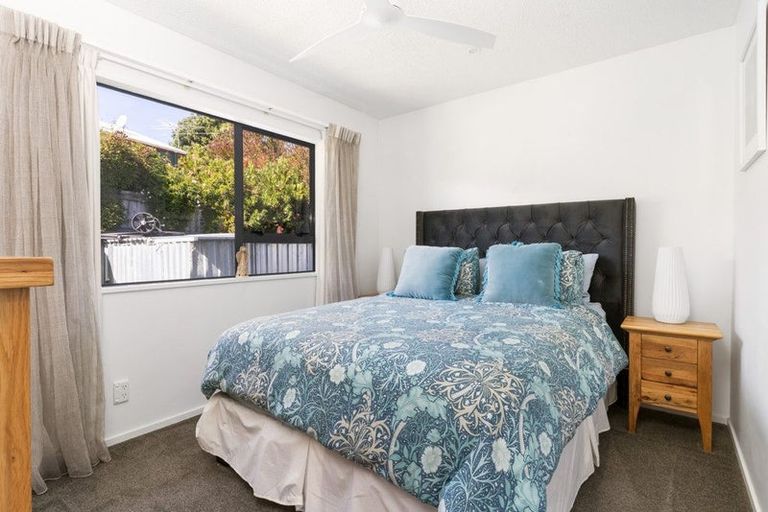 Photo of property in 18 Haywards Lane, Duvauchelle, 7581